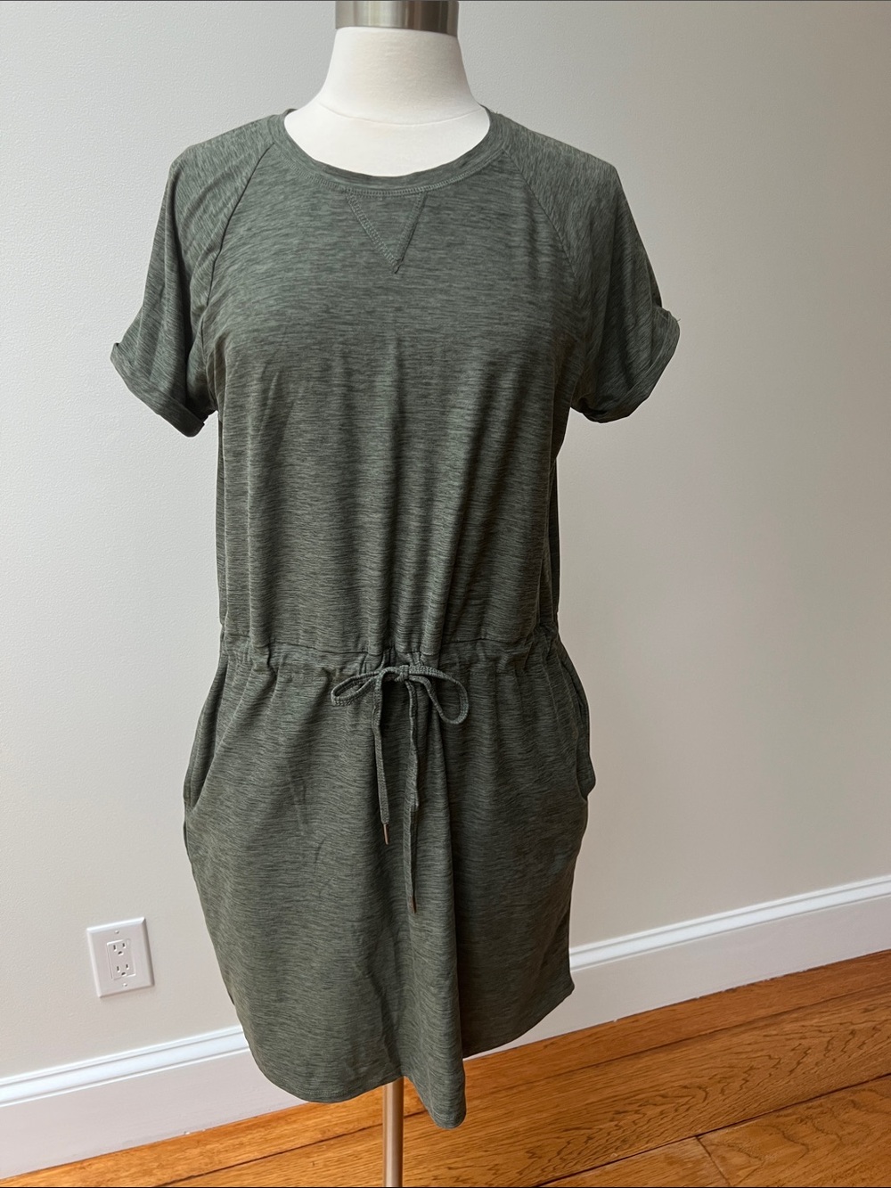 Casual Olive Green Drawstring Performqnce T-Shirt Dress